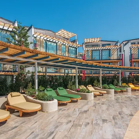 Aparthotel Asfiya Loft 4*